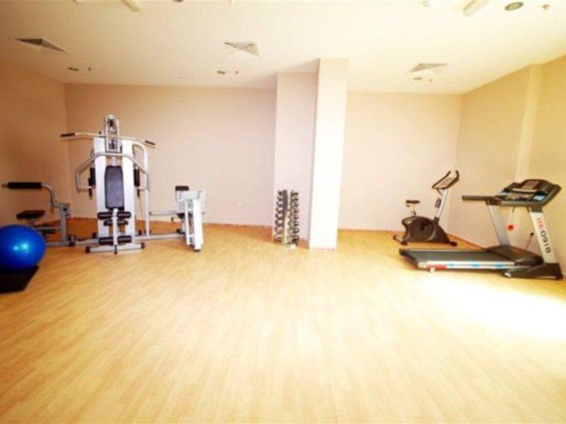Al Bustan Tower Hotel Suites Sharjah Exterior foto